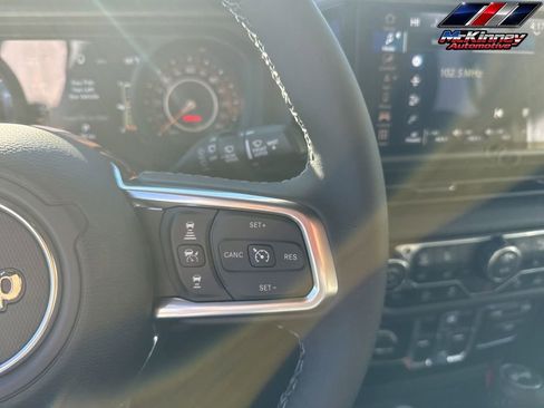 New 2026 Jeep Wrangler Unlimited Sahara AWD/4WD image 36