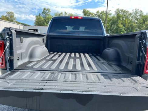 Used 2026 RAM 2500 Big Horn AWD/4WD image 28