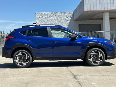 New 2026 Subaru Crosstrek 2.5i Limited w/ Crosstrek Mirror Package AWD/4WD image 2