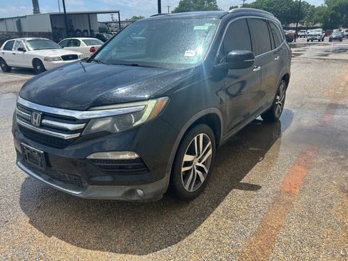 Used 2016 Honda Pilot Touring image 19