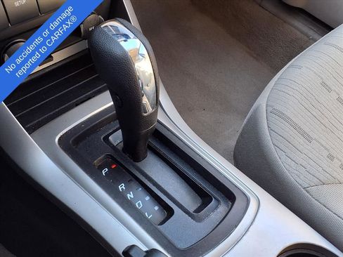 Used 2010 Ford Focus SE image 22