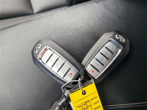 Used 2021 INFINITI QX50 Luxe w/ Appearance Package image 30