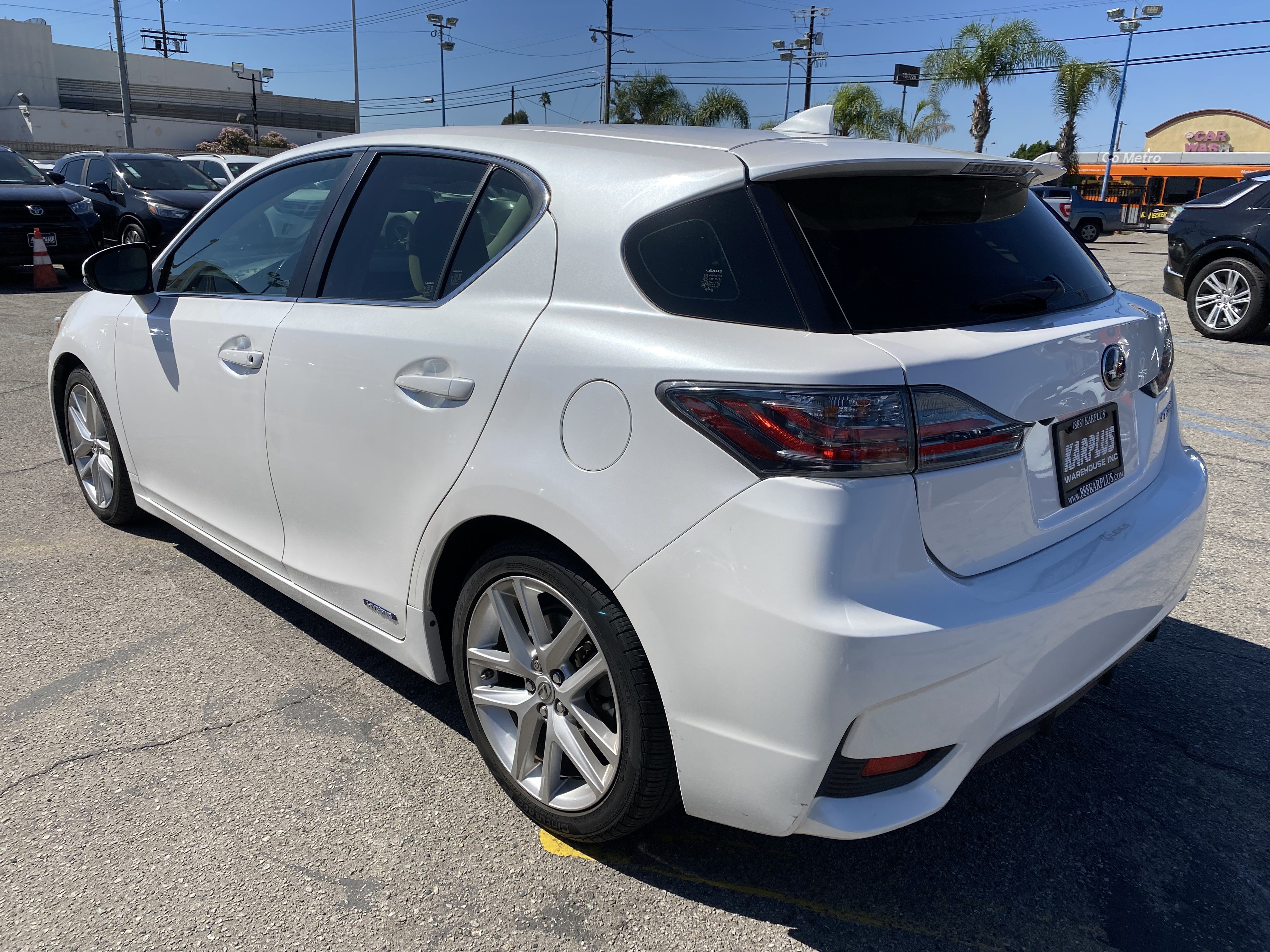 Used 2017 Lexus CT 200h w/ Seat Comfort Package FWD image 12