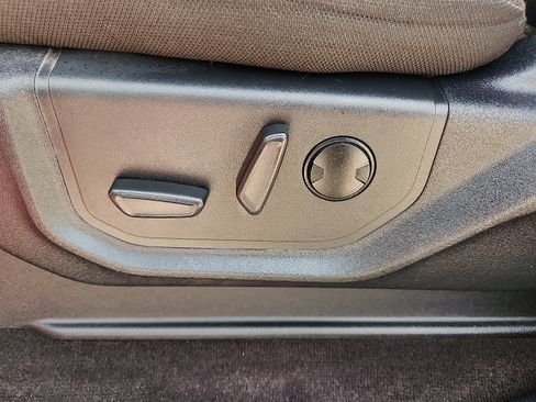 Used 2019 Ford F150 XLT w/ Equipment Group 302A Luxury image 14