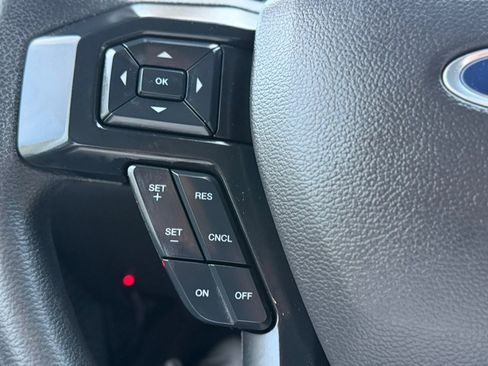 Used 2022 Ford F650 2WD Regular Cab Super Duty image 28