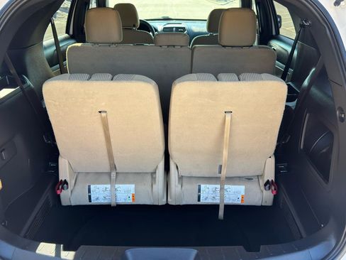 Used 2016 Ford Explorer XLT image 48