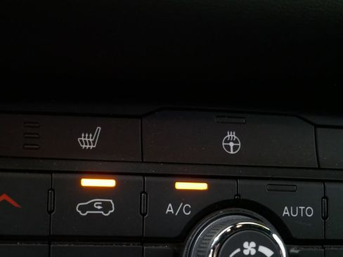 Certified 2024 Dodge Durango GT image 38