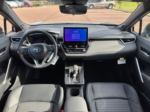 Used 2026 Toyota Corolla Cross AWD Hybrid w/ Convenience Package image 21