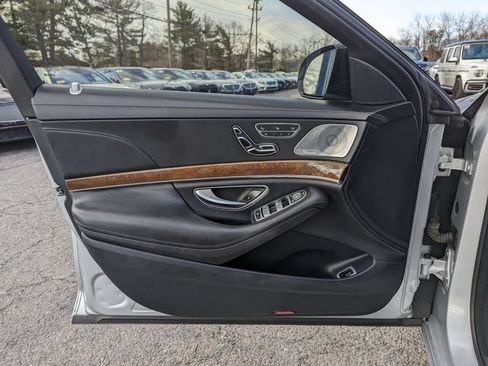 Used 2015 Mercedes-Benz S 550 4MATIC Sedan image 11
