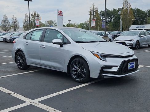 New 2026 Toyota Corolla XSE FWD image 3