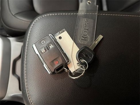 Used 2019 Chevrolet Colorado ZR2 image 33