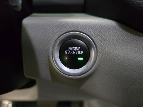 Used 2020 GMC Terrain SLT w/ Preferred Package image 34