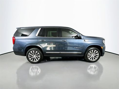 Used 2021 GMC Yukon Denali w/ Denali Premium Package image 7