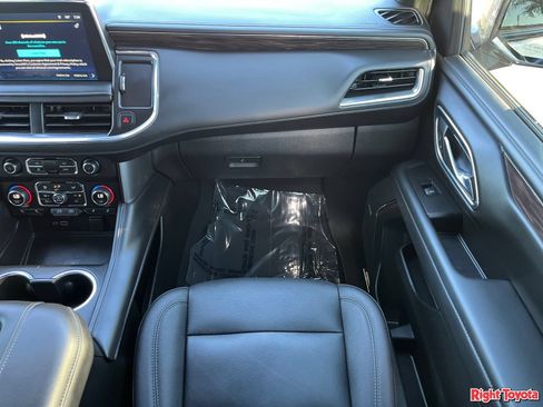 Used 2023 Chevrolet Tahoe Z71 w/ Luxury Package AWD/4WD image 18