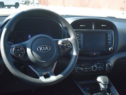 Used 2021 Kia Soul LX FWD image 20