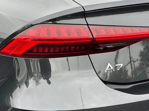 Used 2021 Audi A7 e Premium Plus image 12