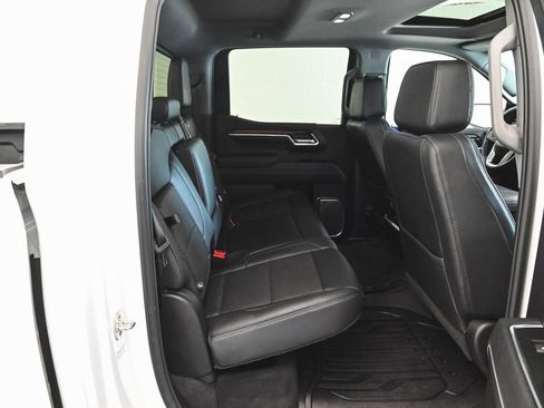 Used 2025 GMC Sierra 1500 Denali w/ Denali Reserve Package AWD/4WD image 32