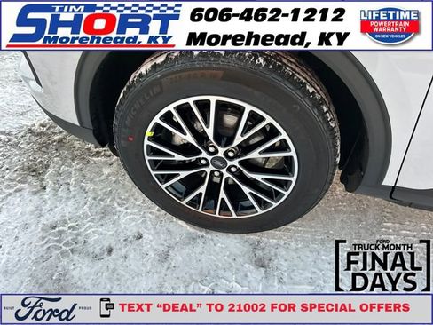 New 2026 Ford Escape SE w/ PHEV Premium Package FWD image 52