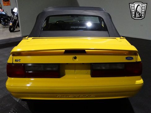 Used 1993 Ford Mustang LX image 6