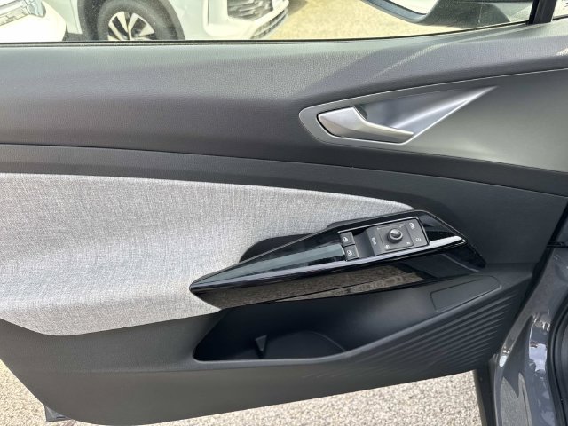 New 2026 Volkswagen ID.4 Pro RWD image 15