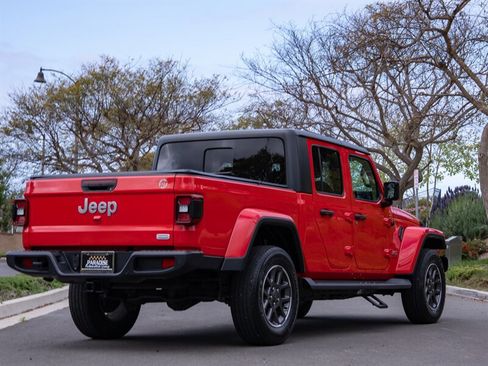 Used 2020 Jeep Gladiator Overland image 7