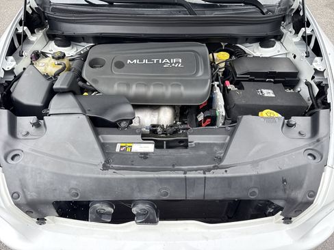 Used 2015 Jeep Cherokee Limited FWD image 28