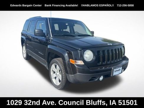 Used 2014 Jeep Patriot Latitude AWD/4WD image 1