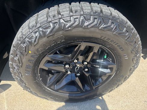 New 2026 Chevrolet Silverado 1500 Custom Trail Boss AWD/4WD image 7