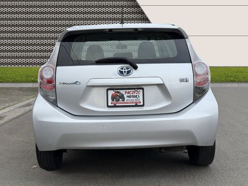 Used 2014 Toyota Prius C Two image 4