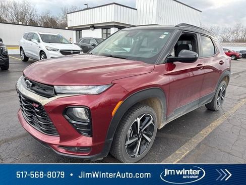 Used 2023 Chevrolet TrailBlazer RS w/ Sun and Liftgate Package image 4