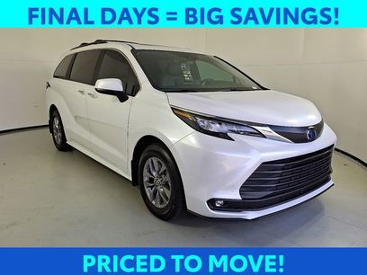 Used 2025 Toyota Sienna XLE