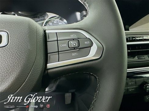 New 2026 Jeep Compass Latitude image 28