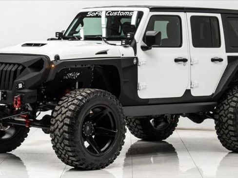 Used 2025 Jeep Wrangler Unlimited Sport image 1