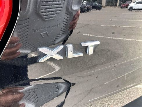 Used 2017 Ford Explorer XLT w/ Equipment Group 202A FWD image 34