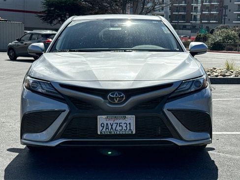 Used 2022 Toyota Camry XSE image 8