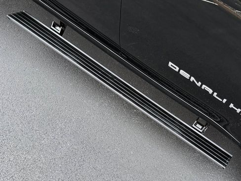 Used 2024 GMC Sierra 3500 Denali Ultimate image 21