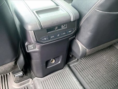 Used 2025 Toyota Grand Highlander AWD Hybrid image 29