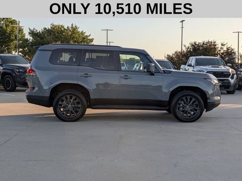 Used 2025 Lexus GX 550 w/ Accessory Package (2T) AWD/4WD image 4