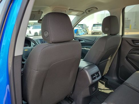 Used 2024 Chevrolet Equinox LT w/ LPO, Floor Liner Package FWD image 33