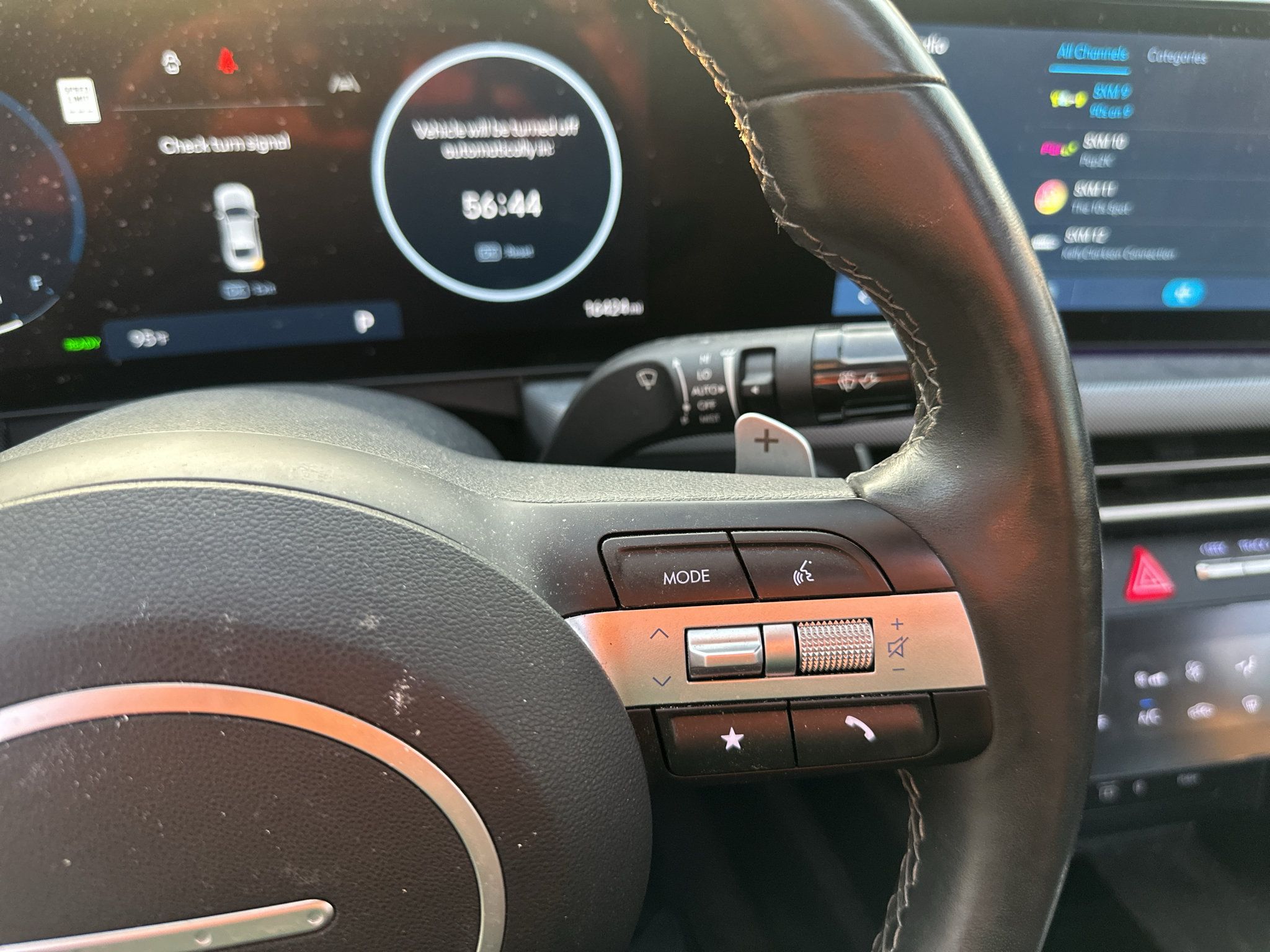 Used 2025 Hyundai Sonata Limited FWD image 25