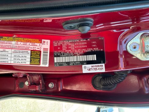 Used 2023 Toyota Highlander XLE FWD image 22