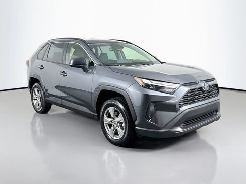 Certified 2025 Toyota RAV4 LE AWD/4WD image 3