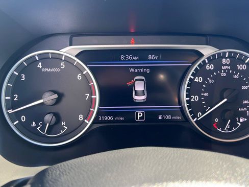 Used 2022 Nissan Sentra SV FWD image 13