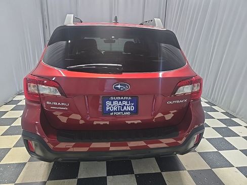 Used 2018 Subaru Outback 2.5i Limited image 10