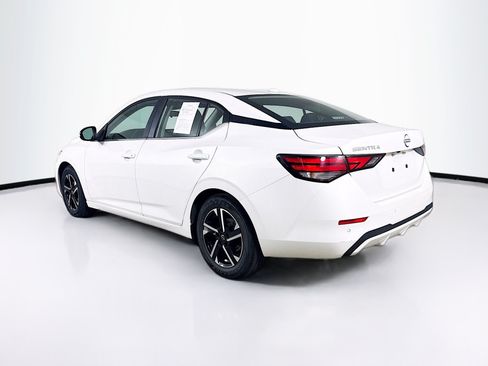 Used 2024 Nissan Sentra SV FWD image 28