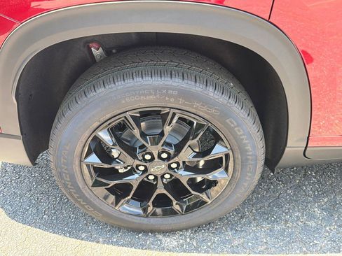 New 2026 Chevrolet Traverse LT w/ Midnight/Sport Edition FWD image 17