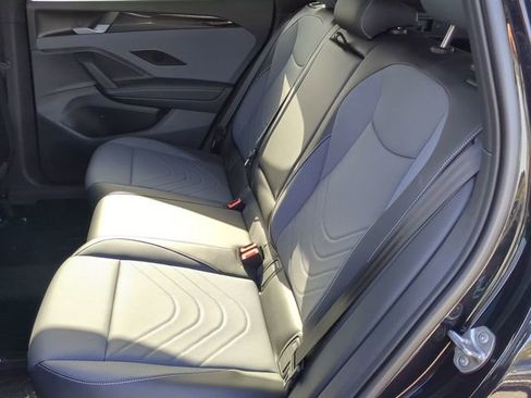 New 2026 Volkswagen Tiguan SE R-Line image 17