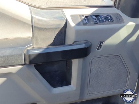 Used 2019 Ford F250 XL w/ Power Equipment Group image 9