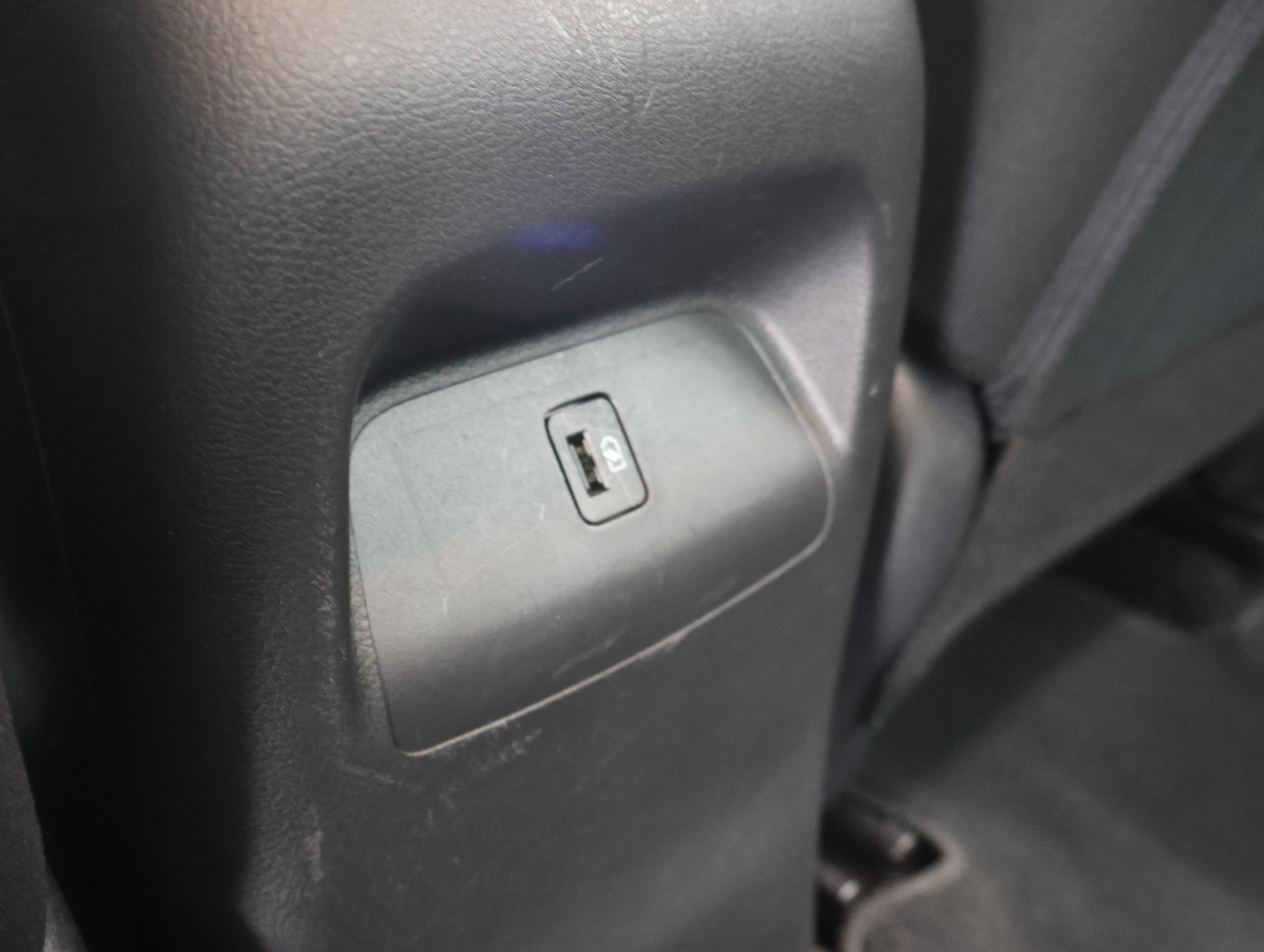 Used 2024 Nissan Sentra SV FWD image 33