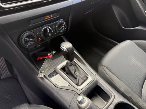 Used 2015 MAZDA MAZDA3 i SV image 13